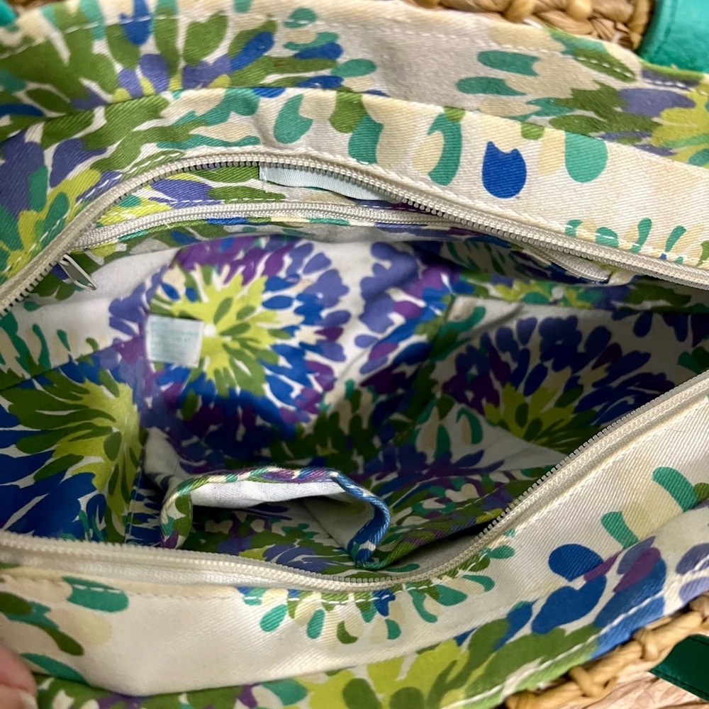 Straw Handbag with Faux Leather Straps - Picture 7 of 9